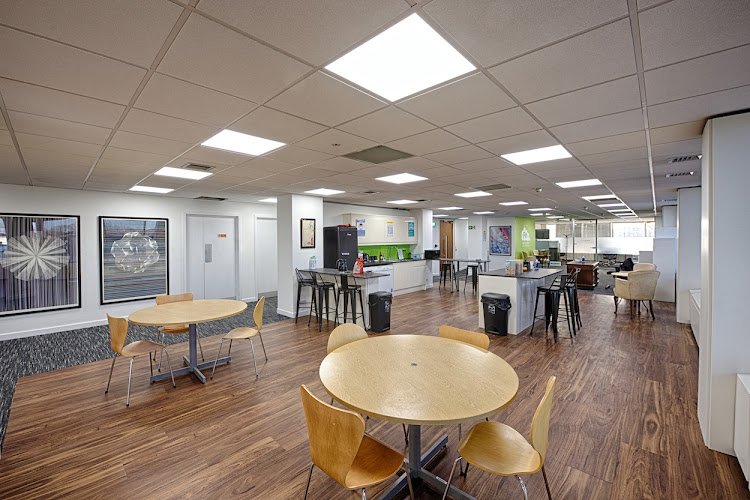 Freedom Works - Astral Towers, Crawley coworking space in Crawley, United Kingdom of Great Britain and Northern Ireland 1