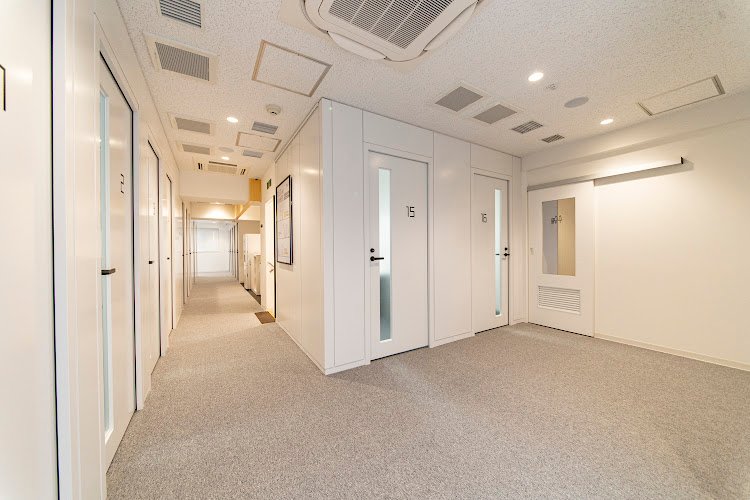 ジザイ 森下 coworking space in Koto City, Japan 1
