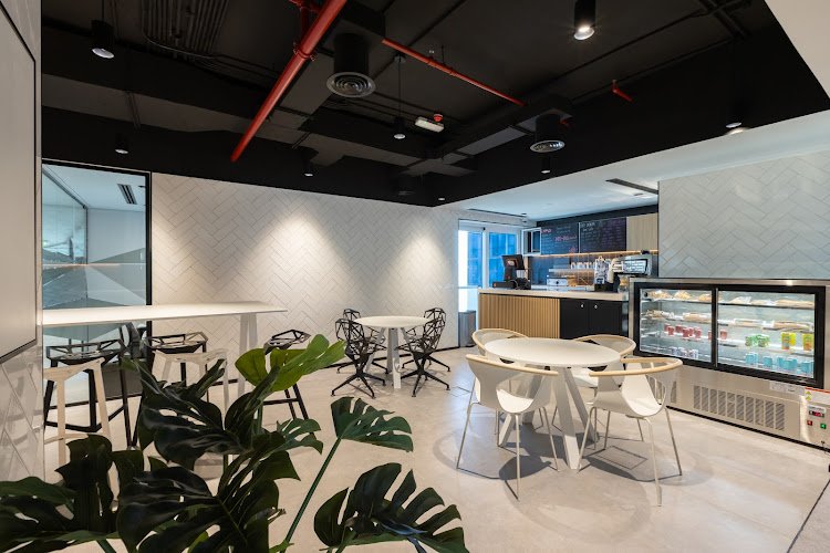 UNBOX Community - API Trio Office Tower - Floor 37 & 38 coworking space in AE, United Arab Emirates 1