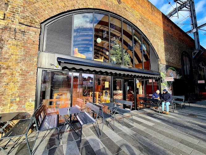3 Locks Brewing Company coworking space in London, United Kingdom of Great Britain and Northern Ireland 1