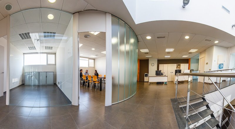 ESPAIS CRUÏLLA coworking space in El Vendrell, Spain 1