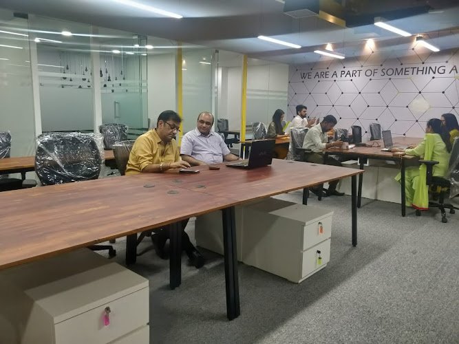 Community Coworks (Boomerang) coworking space in Mumbai, India 1