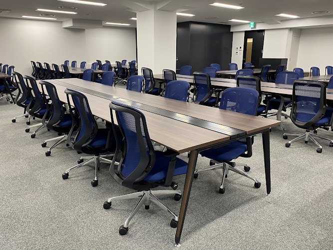 xLINK 大手町 coworking space in Chiyoda City, Japan 1