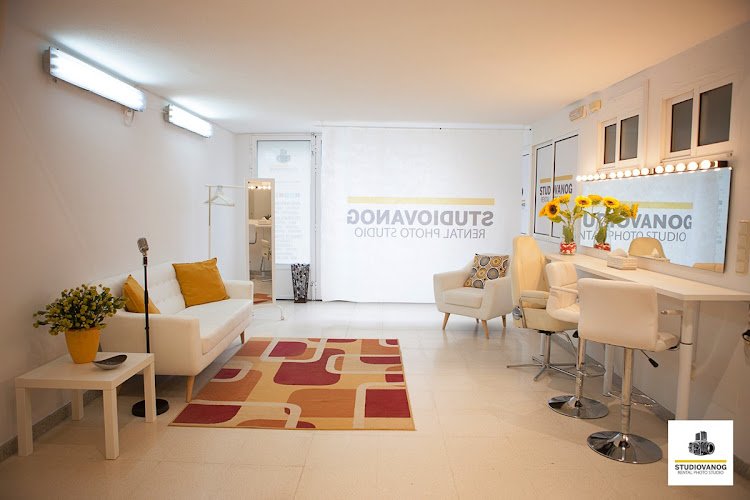 Studio Vanog coworking space in Santiago de Compostela, Spain 1