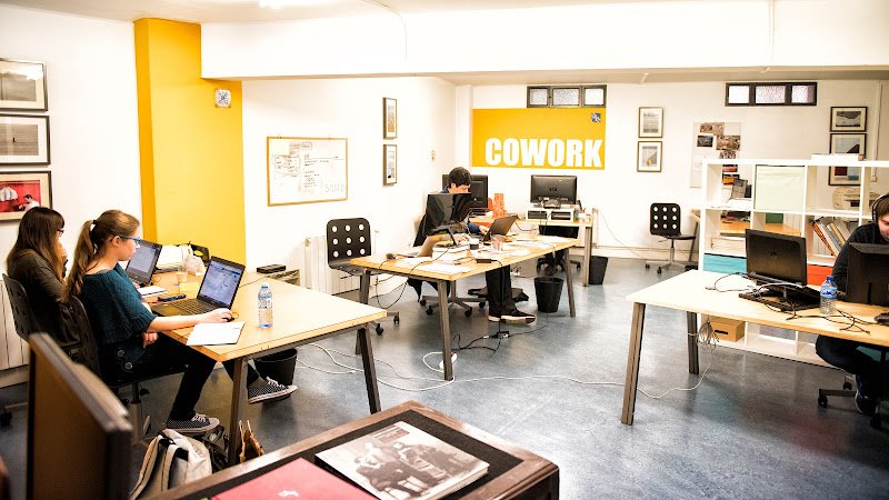 Dinamo Coworking coworking space in Vigo, Spain 1