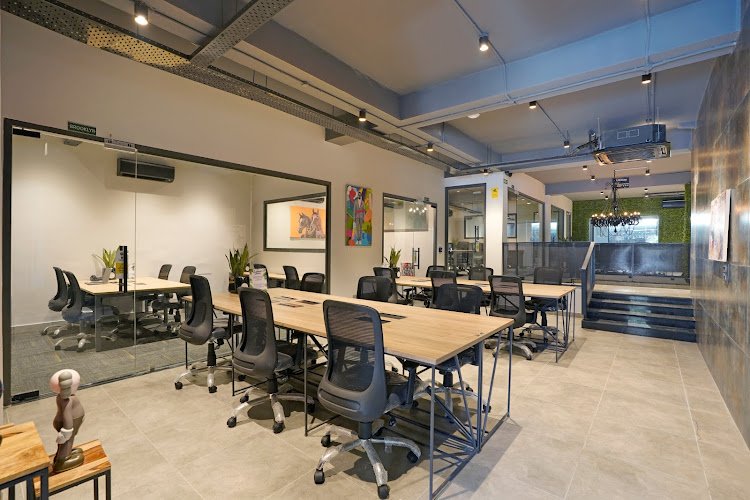 Desker Coworking Okhla Phase 2 coworking space in New Delhi, India 1