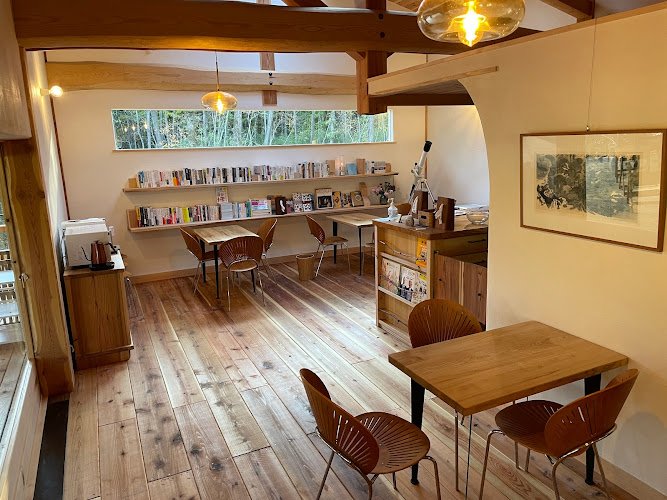 神社の杜のワーキング・プレイス 8MATO coworking space in Hokuto, Japan 1