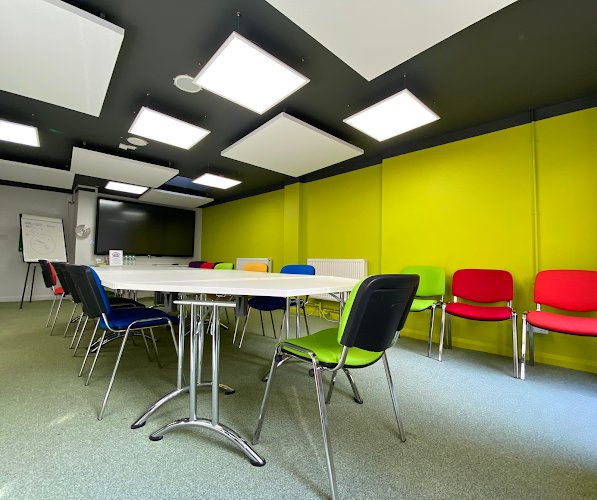A2Z House coworking space in Salisbury, United Kingdom of Great Britain and Northern Ireland 1