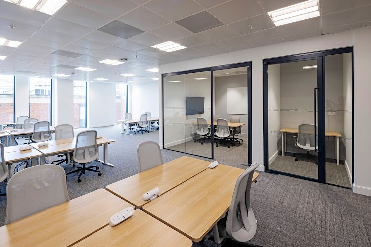 Industrious coworking space in Manchester, United Kingdom of Great Britain and Northern Ireland 1