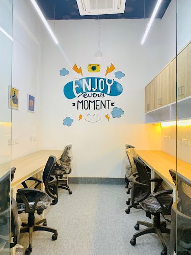 Hub Hive 11 - Mohan Cooperative Area coworking space in New Delhi, India 1