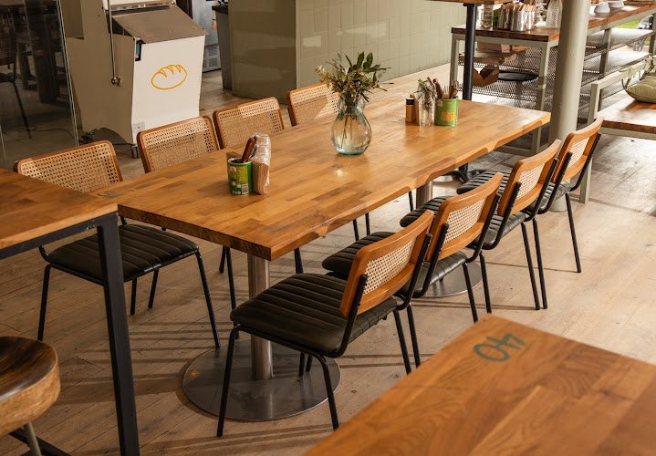 Brickwood Coffee & Bread coworking space in London, United Kingdom of Great Britain and Northern Ireland 1