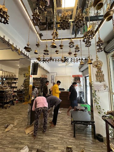 RADHA ARTS AND CRAFTS | Wholesaler of Brass, Copper, Bronze, Panch loha Handicrafts| Traditional Interiors | Wedding Gifts coworking space in Bengaluru, India 1
