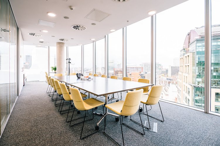 Landmark Office Space - Manchester City Centre coworking space in Manchester, United Kingdom of Great Britain and Northern Ireland 1