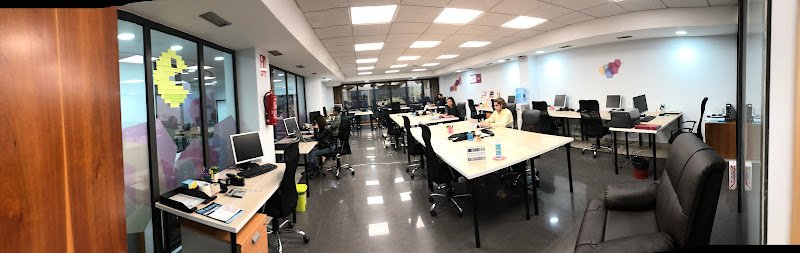 IVIGO Business School coworking space in Vigo, Spain 1
