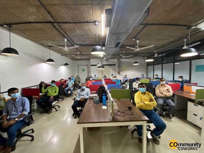 Community Coworks (Ackruti Trade Center) coworking space in Mumbai, India 1