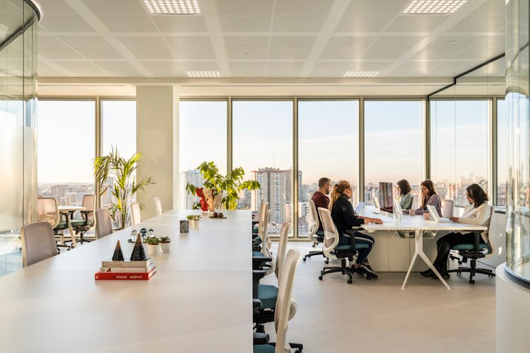 Coworking LOOM Torre Chamartín coworking space in Madrid, Spain 1