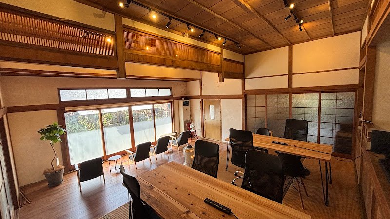 瀬戸内スペース coworking space in Onomichi, Japan 1