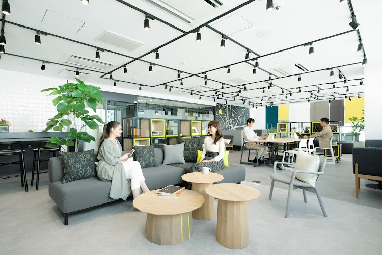 Cross Office Shibuya coworking space in Shibuya, Japan 1