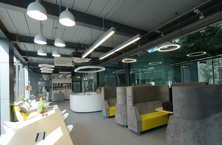 SYNHUB Digi-Tech Community coworking space in Khlong Luang District, Thailand 1