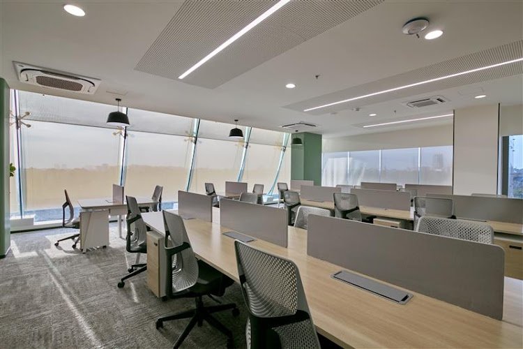 Table Space Towers coworking space in Bengaluru, India 1