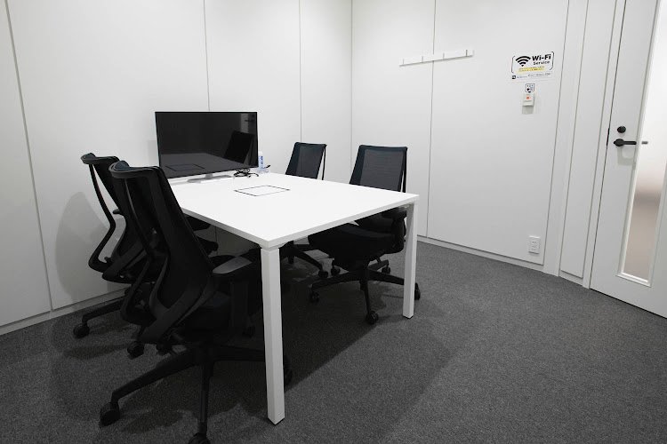 ジザイ 橋本 coworking space in Sagamihara, Japan 1
