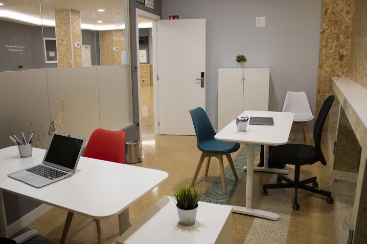 COWWorking Ponferrada coworking space in Ponferrada, Spain 1