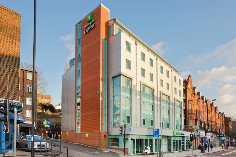 Holiday Inn Express London - Swiss Cottage by IHG coworking space in London, United Kingdom of Great Britain and Northern Ireland 1