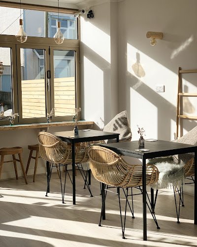 Cafe Notos coworking space in Rhosneigr, United Kingdom of Great Britain and Northern Ireland 1
