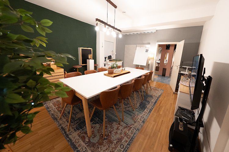 ATELIER LEONHARDSZIMMER - Tagungsraum | Meetingraum | Seminarlocation | Kreativraum in Stuttgart Mitte | Leonhard Zimmer coworking space in Stuttgart, Germany 1