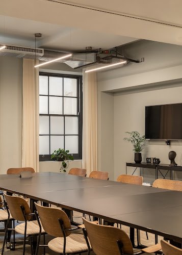 Fora - 7 Stratford Place coworking space in London, United Kingdom of Great Britain and Northern Ireland 1