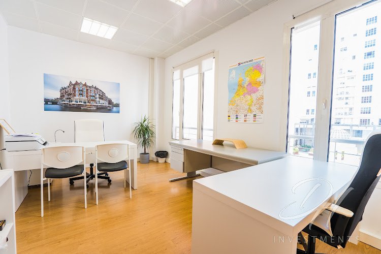 Edificio Dhanani - Centro de Escritórios nas Laranjeiras coworking space in Lisbon, Portugal 1