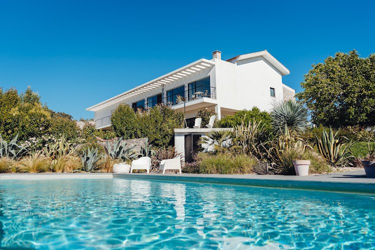 Casa Boho coworking space in Alvados, Portugal 1