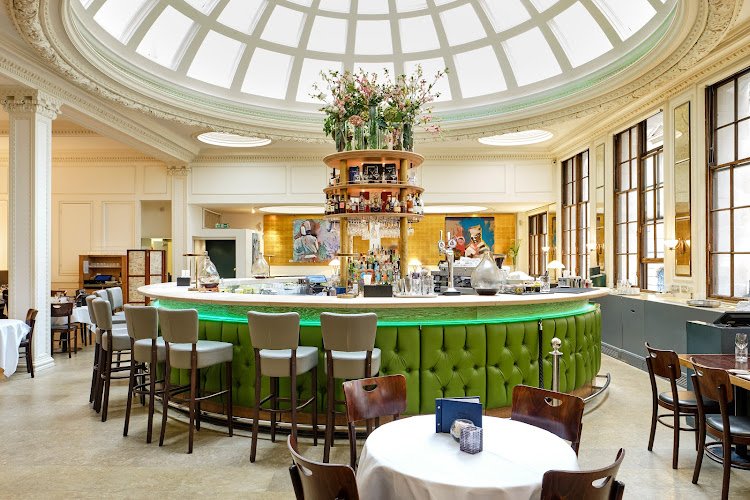 1 Lombard Street Bar & Restaurant Bank coworking space in London, United Kingdom of Great Britain and Northern Ireland 1