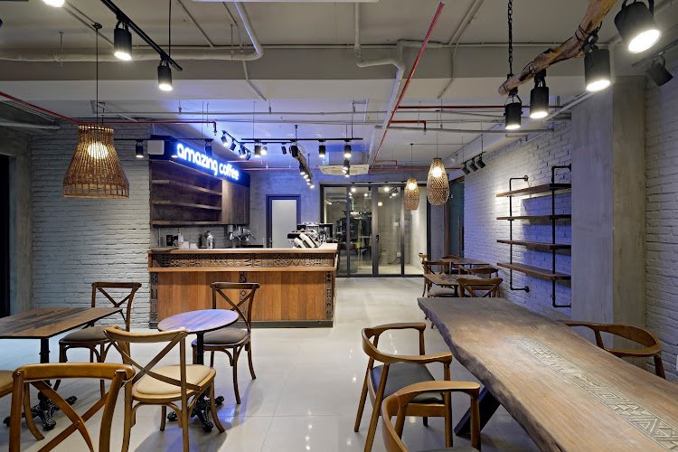 AMAZING CENTER coworking space in Ho Chi Minh City, Viet Nam 1
