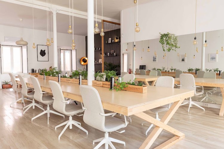 Lobo Cowork - Estoril coworking space in Estoril, Portugal 1