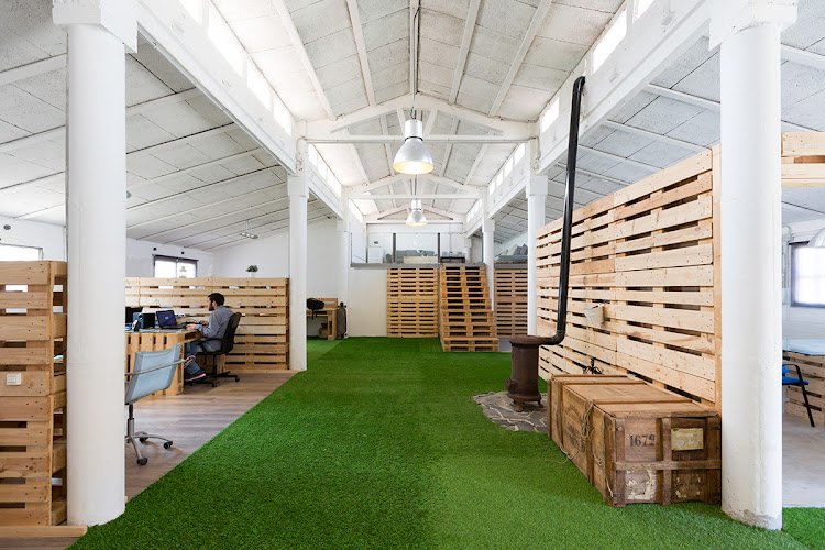 Le Suite: Coworking en Sant Cugat coworking space in Cerdanyola del Vallès, Spain 1