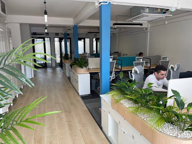 Eighteen Coworking coworking space in Khlong Toei, Thailand 1