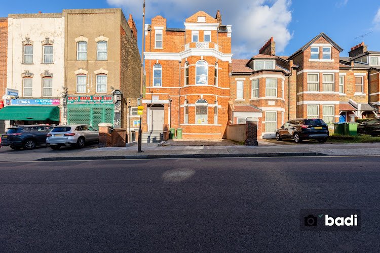 Domi coliving coworking space in London, United Kingdom of Great Britain and Northern Ireland 1