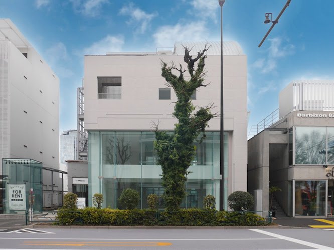 FACET72 coworking space in Shibuya, Japan 1