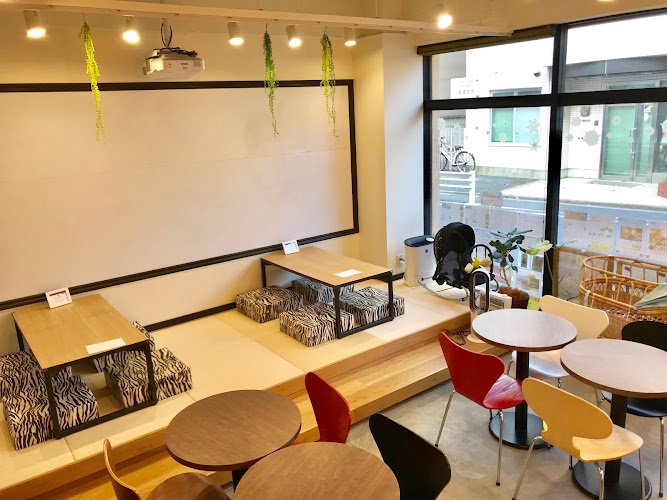 コワーキングスペースBreath coworking space in Musashino, Japan 1