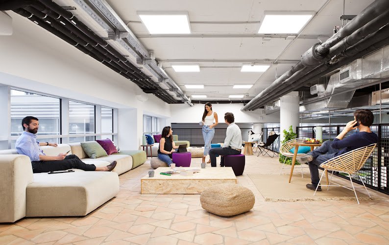 Coworking LOOM Cornellà coworking space in Cornellà de Llobregat, Spain 1