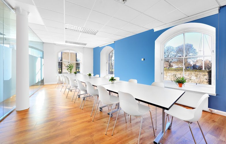 Foxglove Offices coworking space in Edinburgh, United Kingdom of Great Britain and Northern Ireland 1