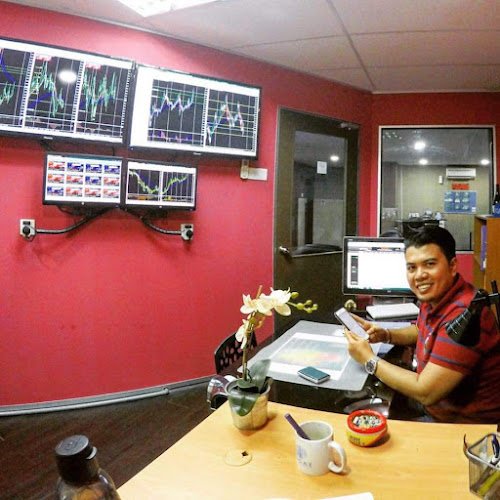 STK elite crew coworking space in Petaling Jaya, Malaysia 1