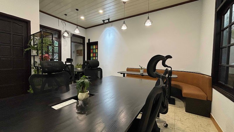 Coworking Danang coworking space in Da Nang, Viet Nam 1