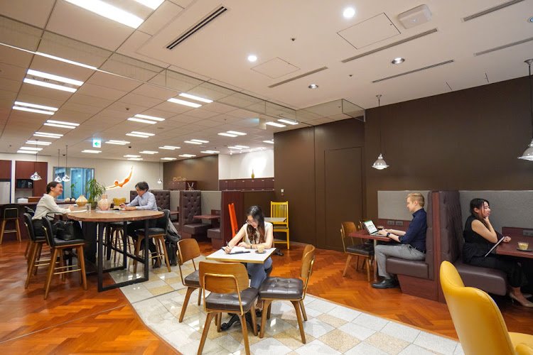 Servcorp Marunouchi Trust Tower Main coworking space in Chiyoda City, Japan 1