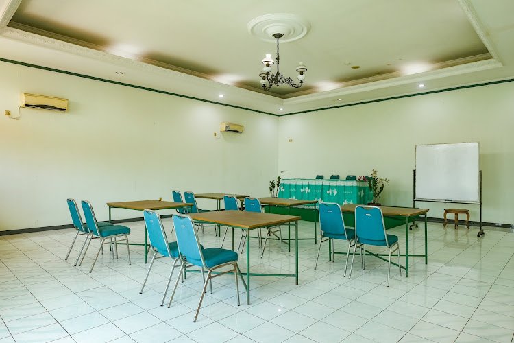 Cinka Garini Yogyakarta Meeting Room coworking space in Yogyakarta City, Indonesia 1