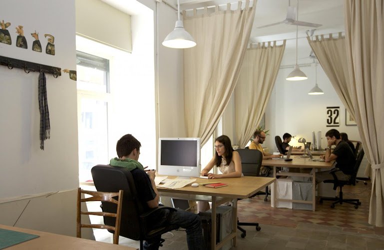 La fábrica de cajas coworking space in Madrid, Spain 1