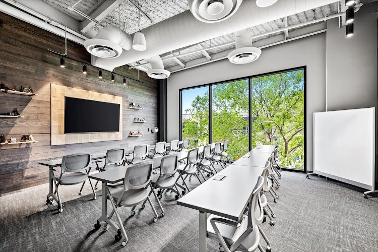 Roam Grandscape coworking space in The Colony, United States of America 1