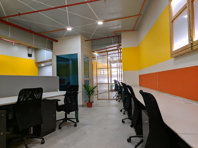 AV8 Workspaces coworking space in Pune, India 1