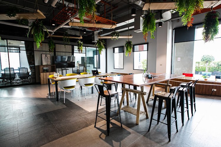 DraftBoard MBK center coworking space in Pathum Wan, Thailand 1